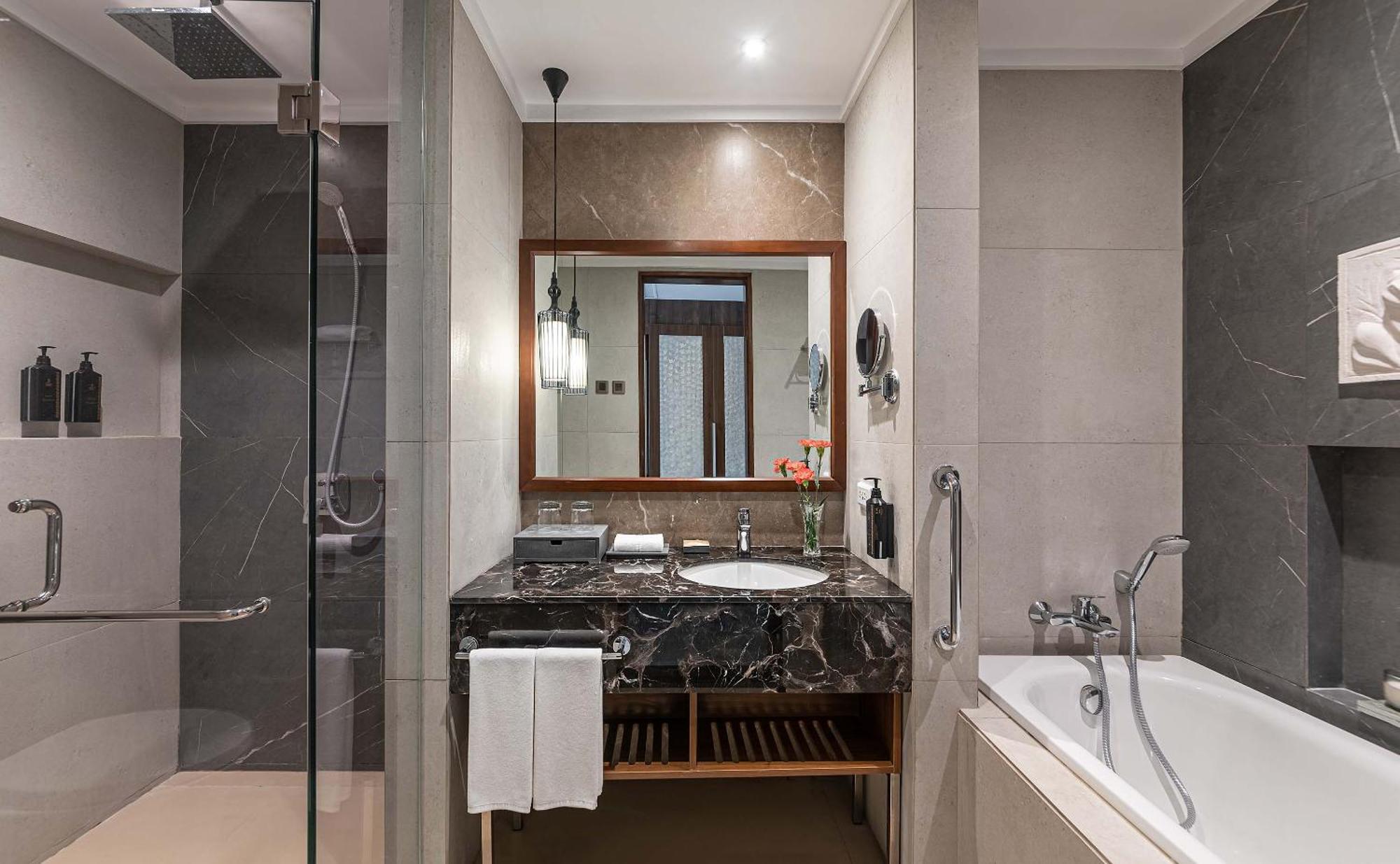 Mandarin Bay Resort And Spa Balabag  Zewnętrze zdjęcie
